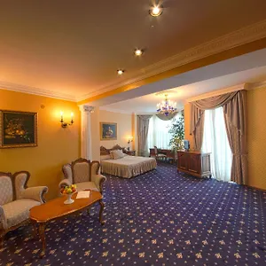 Grand London 5* Warna